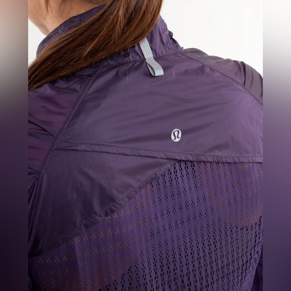 Lululemon Run: Wild Jacket Concord Grape Purple Nothin’ To Hide Mesh Wind Light - Picture 4 of 16